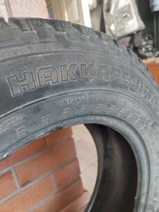 Продам шины на 17/65/225