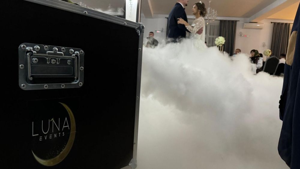 Fum greu cu gheață carbonică / Aranjamente cu baloane / nuntă, botez