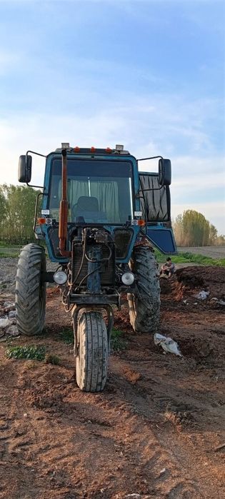 Mtz 80 sotiladi  dakumentlari bor