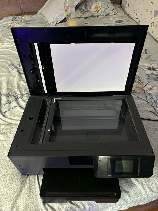 Imprimanta HP OfficeJet Pro 6830.
