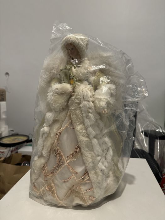 Varf brad inger alb auriu