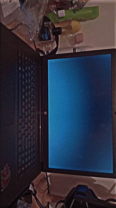 Vând laptop hp fără nici o problemă+tastatură+mouse+mouse ped