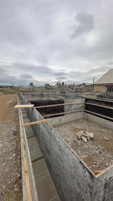 Фундамент таспен қалаймыз