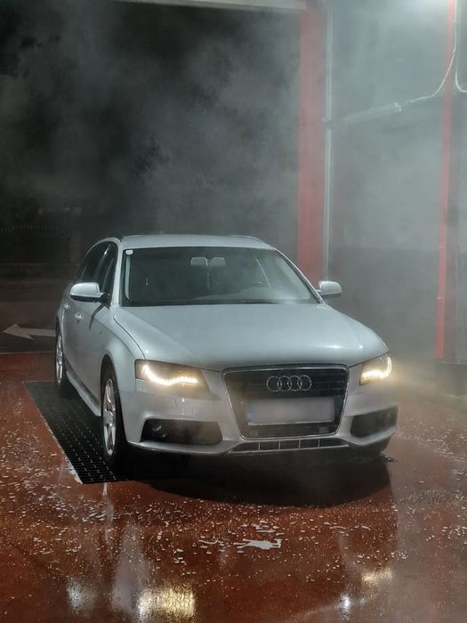 Audi A4 Avant Audi A4 B8 2010 2.0 Diesel Automat