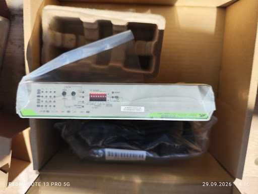 Switch Gigabit 8 porturi Allied Telesis AT-GS920/8 - Nou, la cutie
