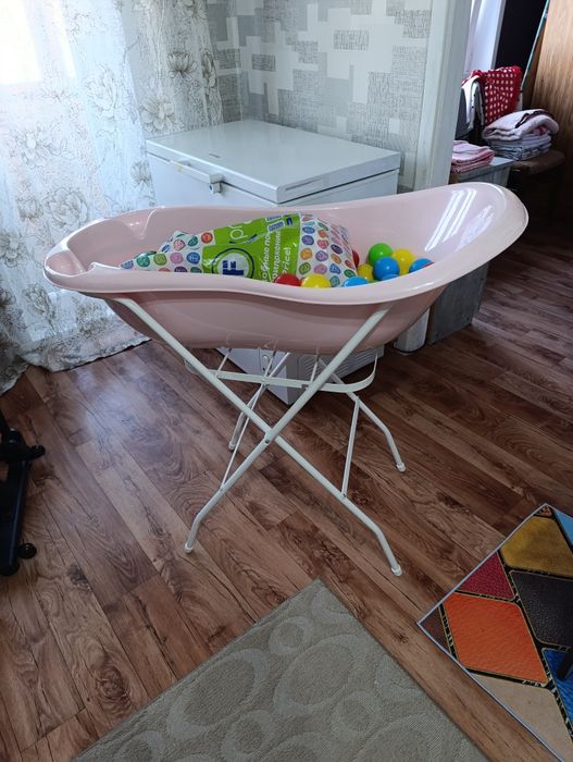 Продам ванночку для купания