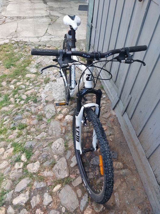 Vând bicicleta de dama HAIBIKE