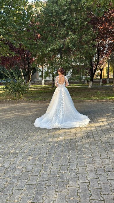 .Rochie mireasă.