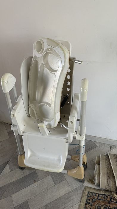 Детский столик для кормления