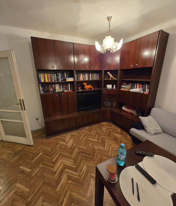 Мебели диван маса гардероб шкаф легло климатик