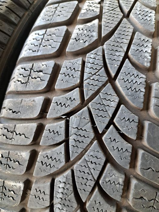 4 anvelope iarnă 185 50 r17 Dunlop
