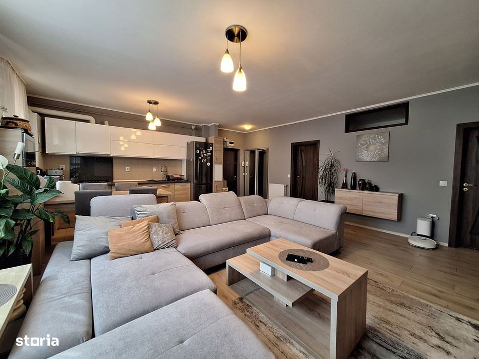 Apartament cu 3 camere, 74 mp, balcon, zona Eroilor — fotografia 1