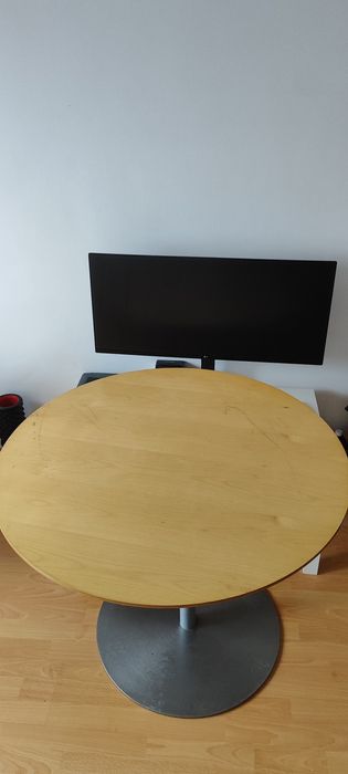 Кръгла маса Kinnarps