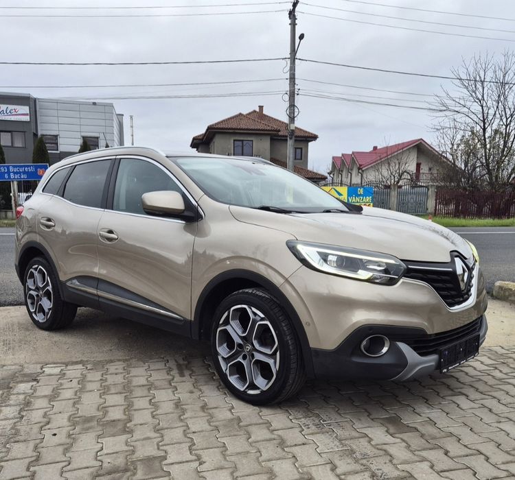 RENAULT KADJAR 1.2 TCE/ Euro 6 / Navigatie / Camera  / Panorama / Led