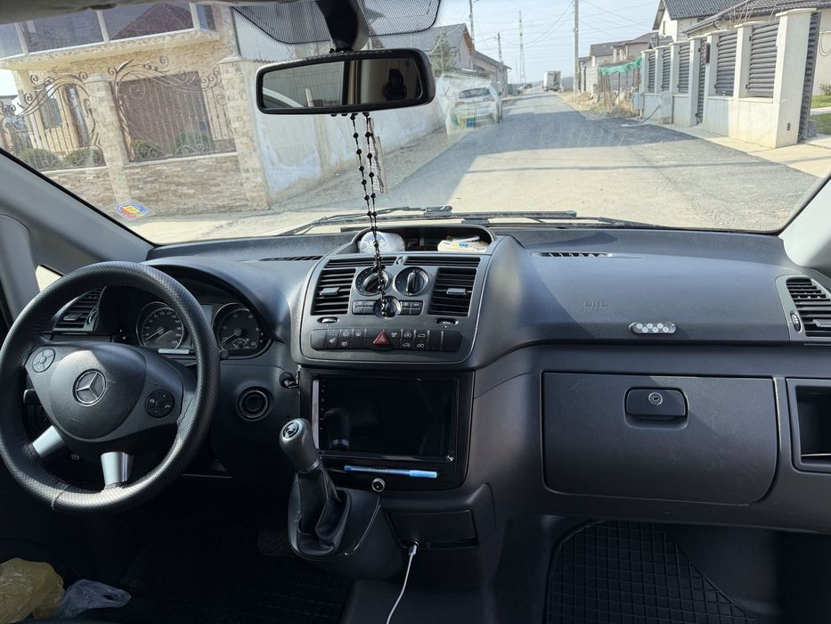 De vanzare Mercedes Benz Vito 8+1 Automat