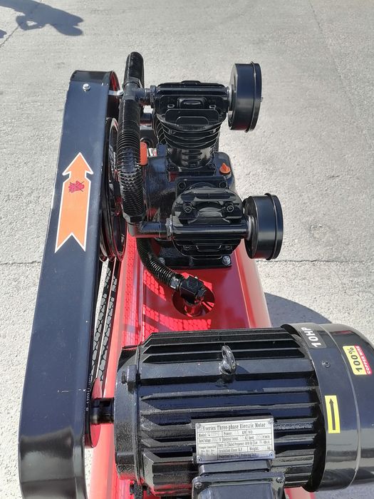 300 литра Професионален компресор за въздух