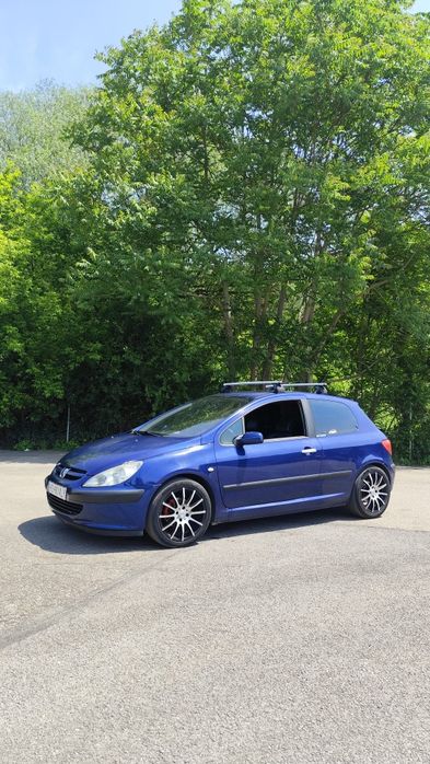 Vând Peugeot 307 Coupe