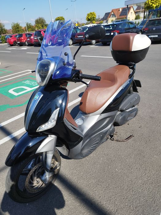 Piaggio Bevely Sport Touring sau schimb