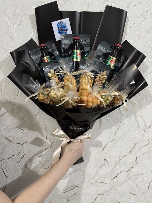 Мужские букеты, клубника в шоколаде