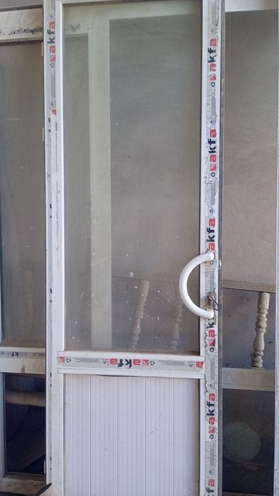 Акфа 2,5 метр 2,5 м бозордаги дуконики холати яхши тепа кисмидаги 2 та