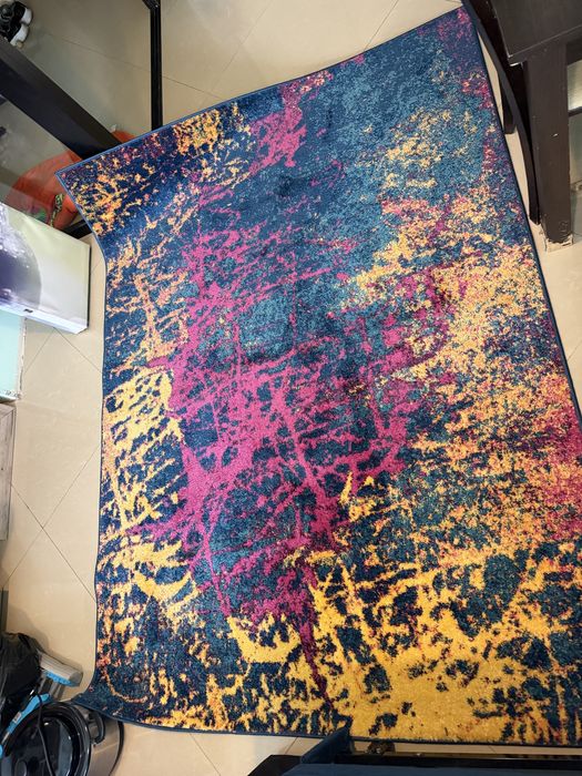 Килим нов е  160/230