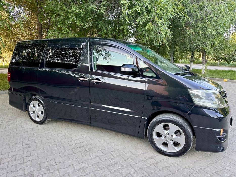 Toyota Alphard 2008