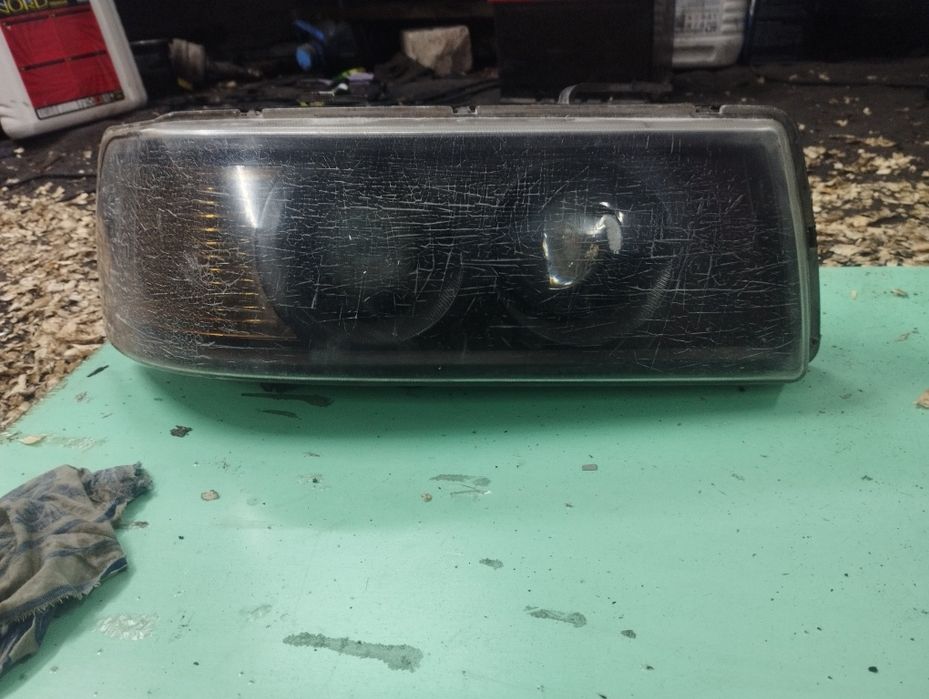 Продам фары Ауди 80 -90