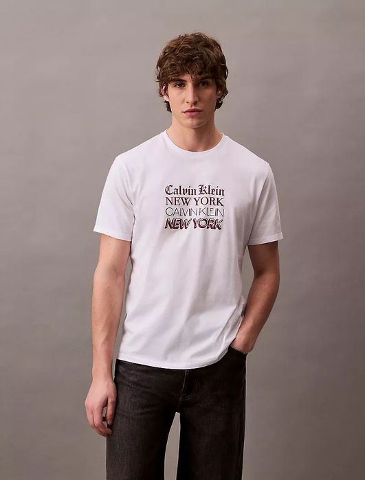 Футболка от Calvin Klein