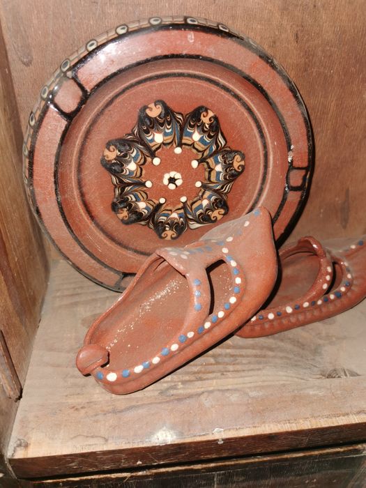 Сервиз. Италиянски. И други.цената е. Обща.