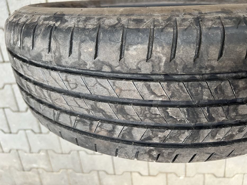 Anvelope 215/60/R17