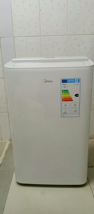 Кондиционер продам новая