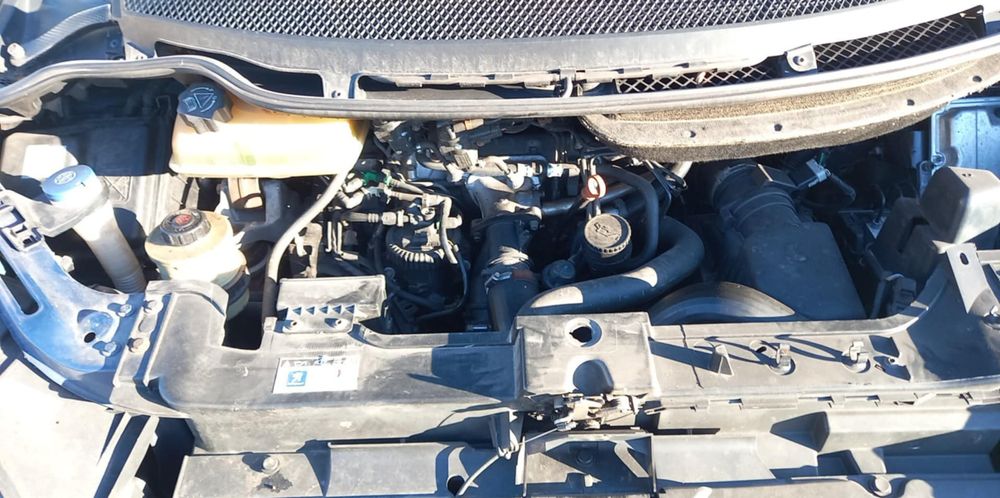 PEUGEOT 807 Diesel 1990ccm. An 2006. 2650 euro