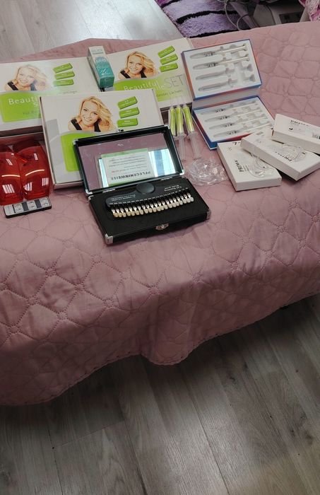 Професионална лед лампа за избелване на зъби + гелове и аксесоари