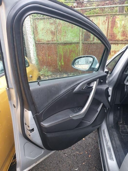 Fete usi tapițerie panouri Opel Astra J Facelift