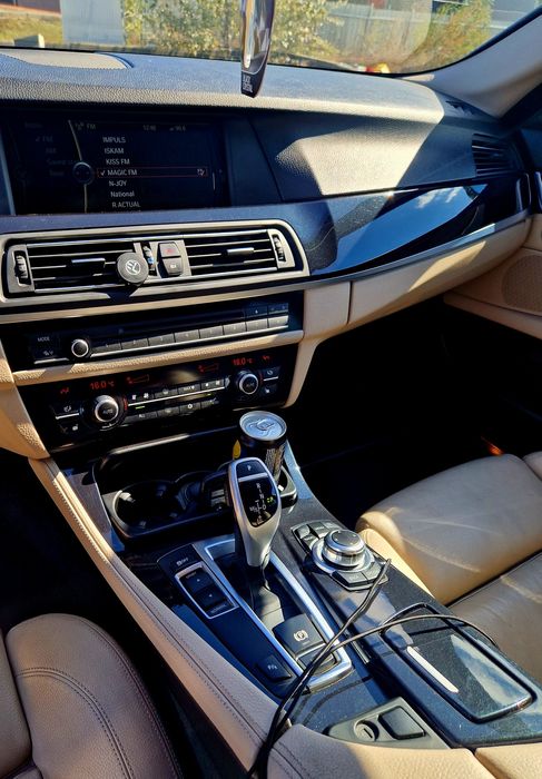 BMW f10 520d  prețul este fix!!!