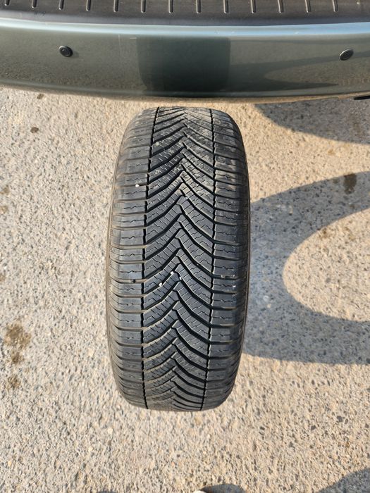 Продаётся шина R17