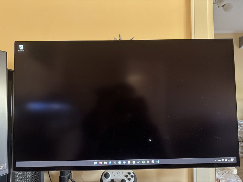 Gigabyte - MO27Q28G 27 Inch, WOLED, QHD Gaming Monitor - 2560 x 1440, 280Hz, 0.03ms response