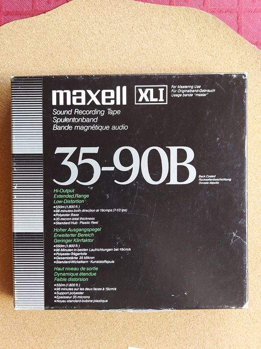 Bandă magnetofon nouă