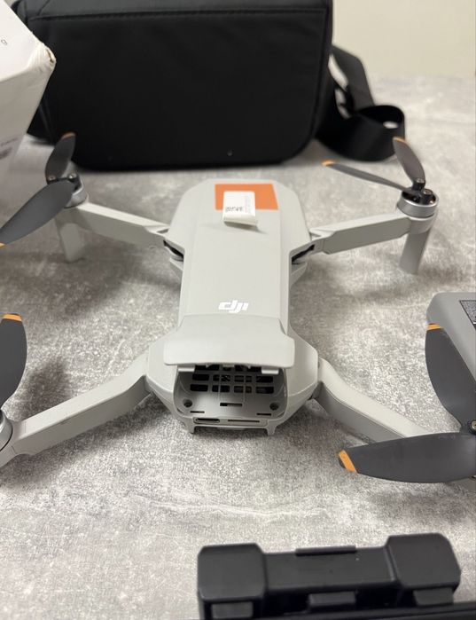 Dronă Dji Mini 2K