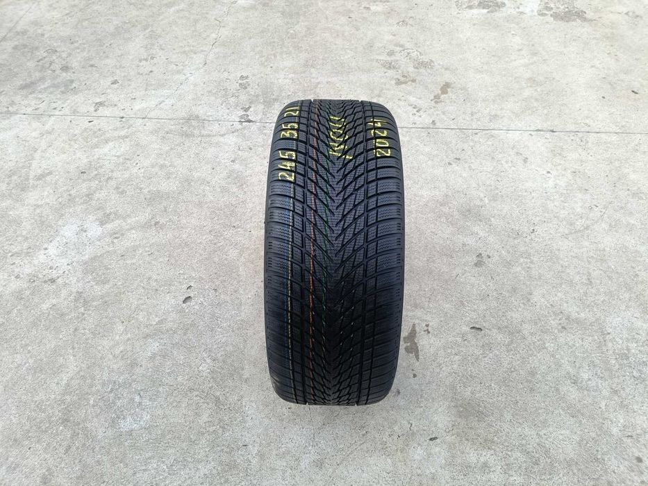 O anvelopa noua de iarna 245 35 21 goodyear ultragrip performance 3