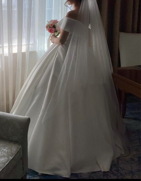 Свадебное платье в идеальном состоянии