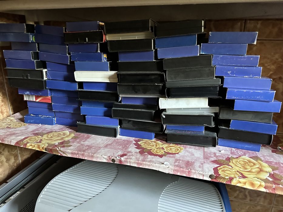 Casete VHS pescuit si vanatoare