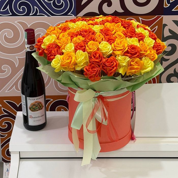 Шикарные букеты из 101 розы.