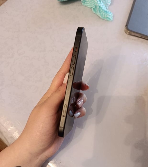 Iphone 15, 128гб, акб 85%