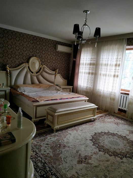 Срочно Сдается Яккасарайский р-н шикарный больщой дом