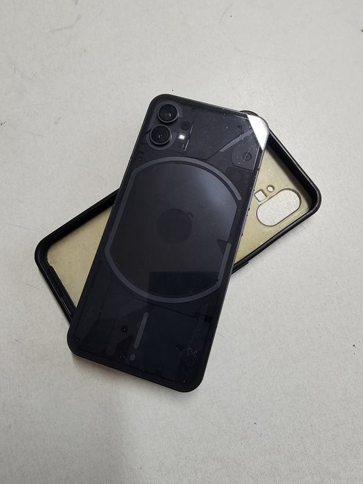 Nothing phone 1  256 / светяшка