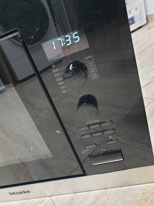 17L - 600мм - Miele M6032 Микровълнова Фурна с Грил за Вграждане