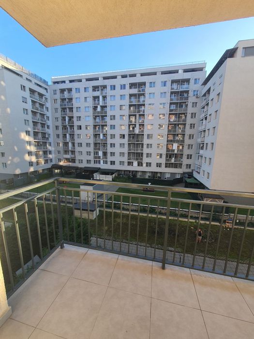 Inchiriez apartament 3 camere !
