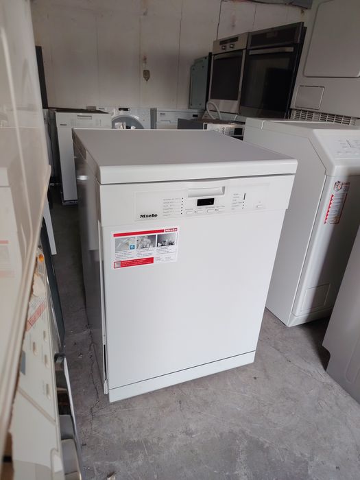 Съдомиялна + гаранция 1 година. MIELE свободно стояща 60см. Безплатна доставка за София