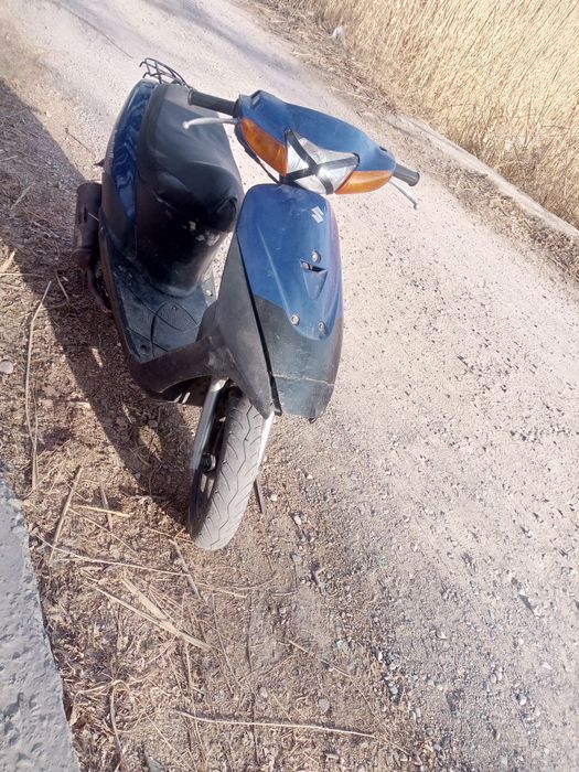 Продам мопед Сузуки летс2